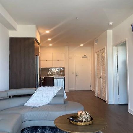 Appartamento Relax On Wilshire With A View Los Angeles Esterno foto